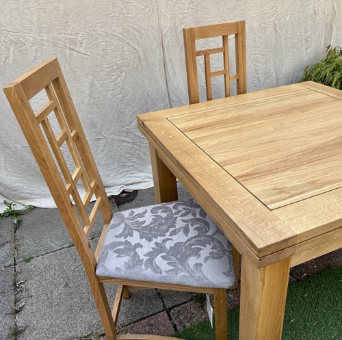 Solid oak table - oak, chairs