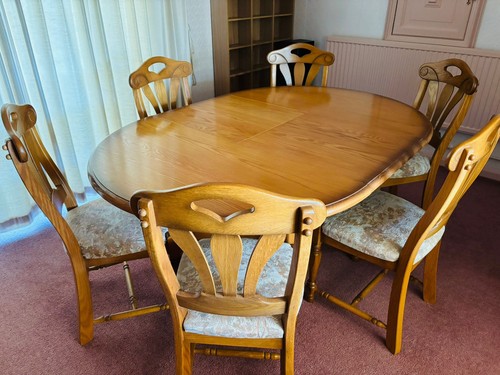 Solid oak extendable dining - oak,