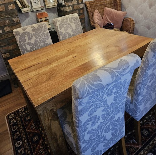 Solid oak dining table - table, and